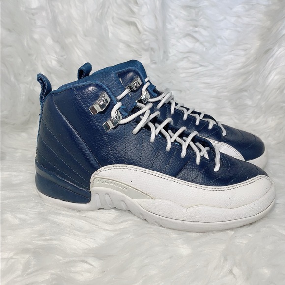 Jordan Retro 12 Obsidian 4Y (6wmns) - Picture 4 of 6